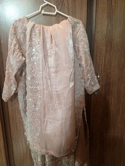 sisha silk cutdana suit used only 2 hours