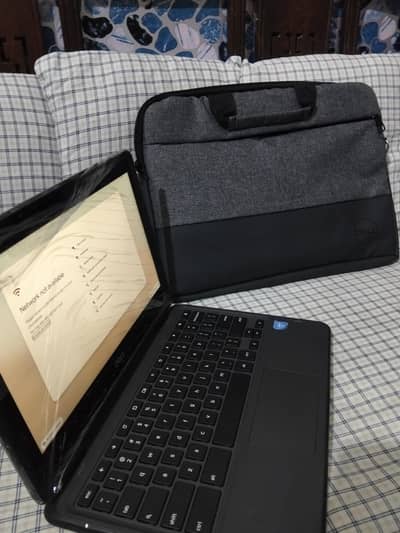 chrome book / Laptop