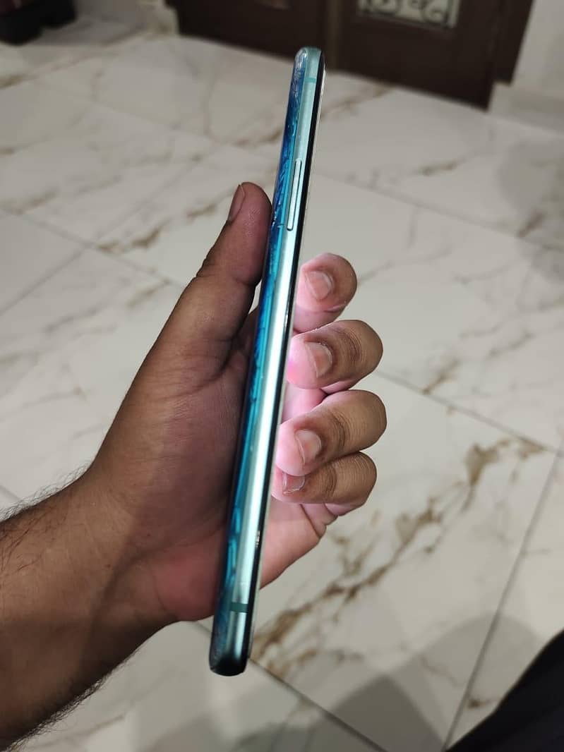 One Plus 8t 4