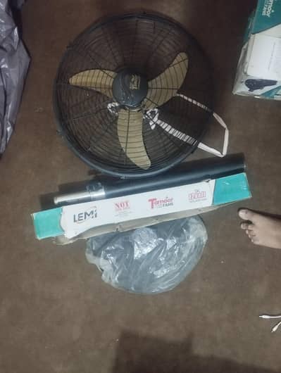 Taimoor Padestal Fan (Unused)