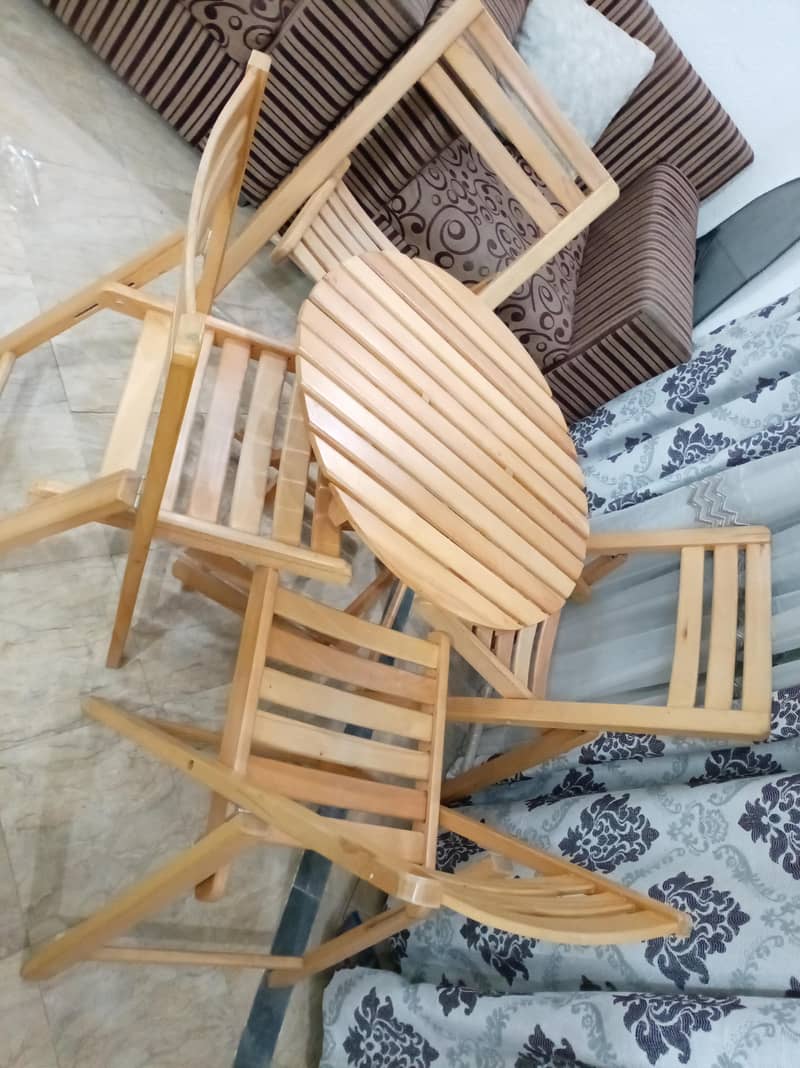 Foldable Dining Table & chairs 0