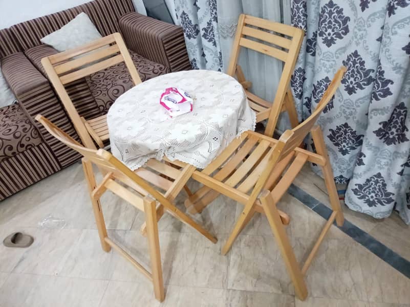 Foldable Dining Table & chairs 1