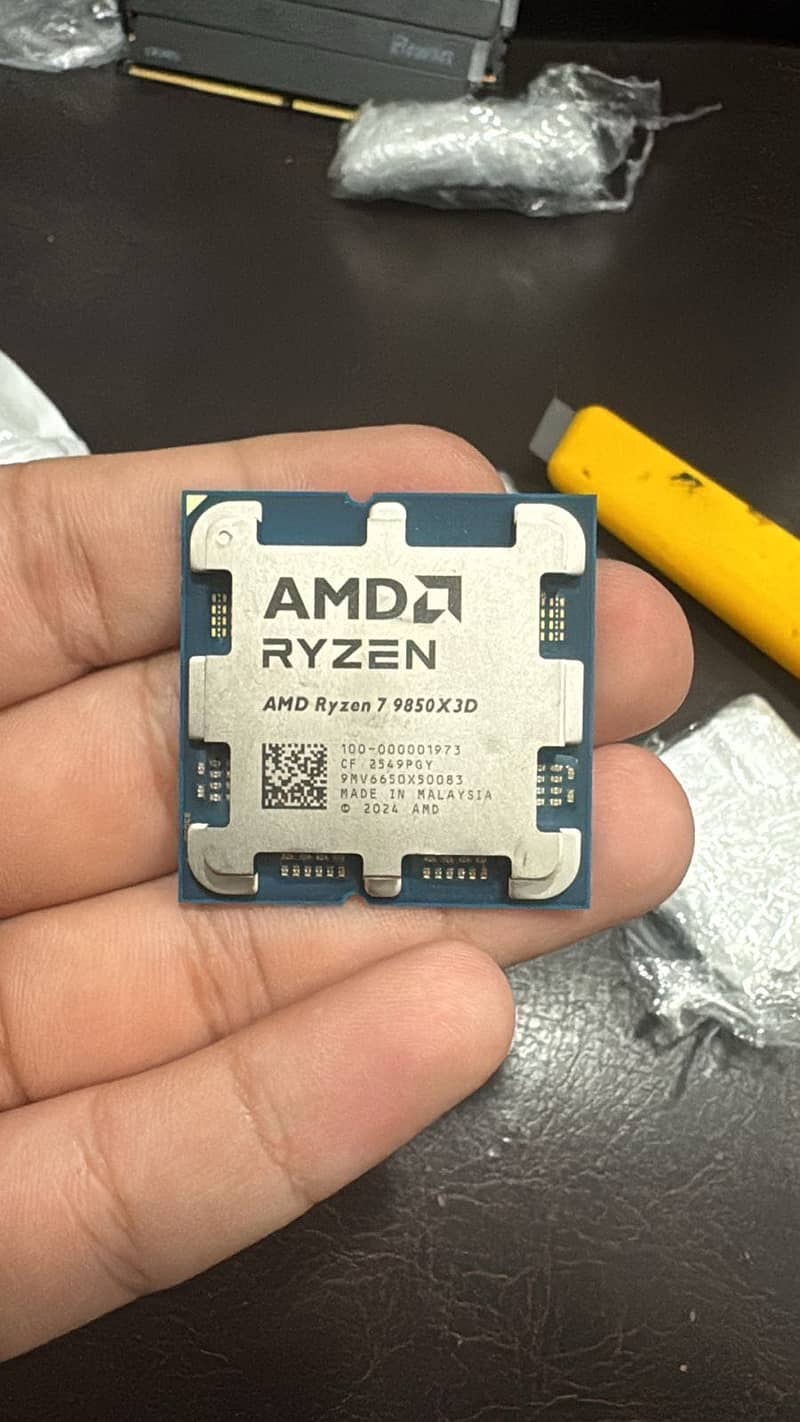 Processor: AMD Ryzen 7 9850X3D 0
