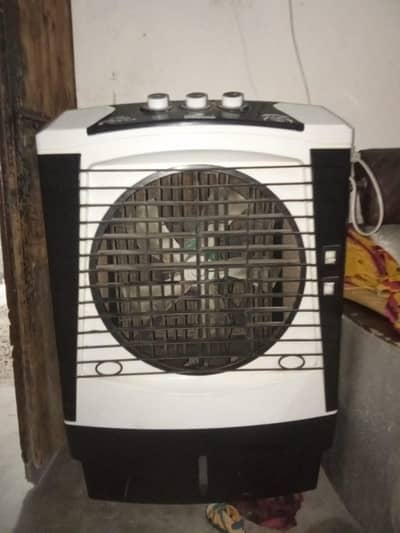 condition 10 by 10 bilkul new hy 03237890816