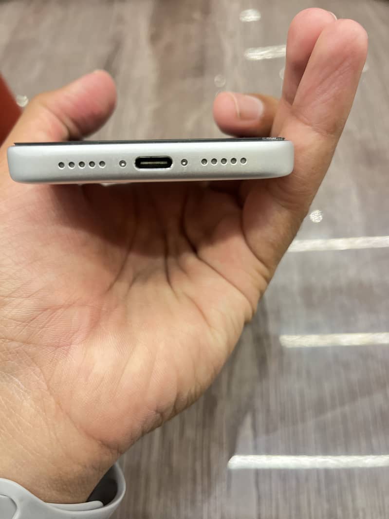 iPhone 17 pro silver titanium 10/10 0