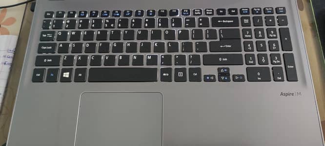 Acer Aspire M5-583P (15.6-inch touch and type) neat clean laptop