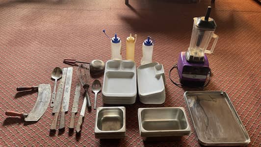 Juicer machine & other kitchen Saman