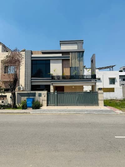 10 Marla brand new house available for rent in bahria town phase 8 Rawalpindi