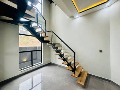 10 Marla brand new house available for rent in bahria town phase 8 Rawalpindi