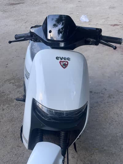 Evee mito plus new condition only 3 day's used 100 km's driven