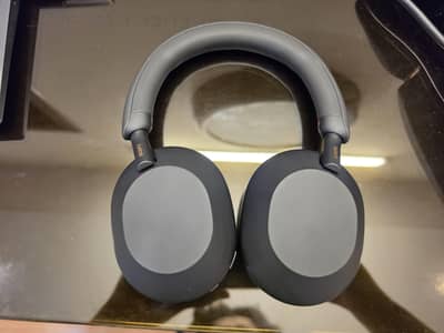 Sony Wh-1000xm5 Headphones