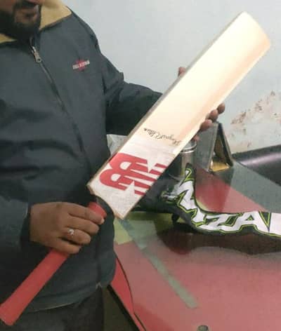 NB bat player Edition just one 3 match play brand new