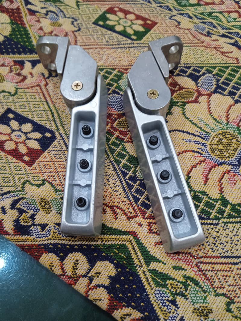 برائے فروخت 4