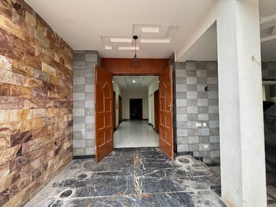1 Kanal Designer House For Sale In National Police Foundation