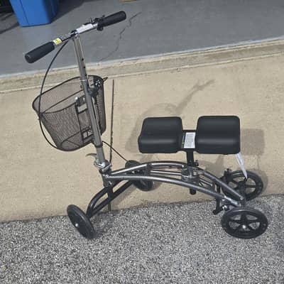 knee scooter
