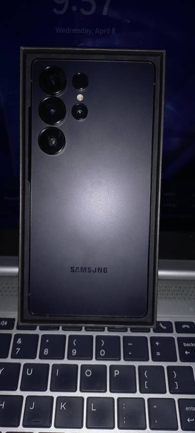 Samsung S25 ultra (official black edition)