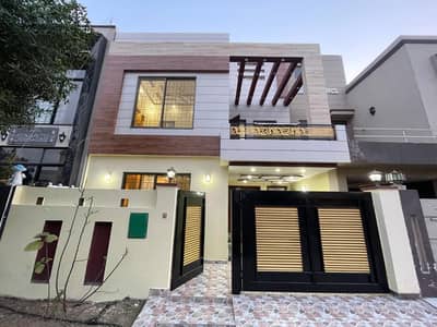 BRAND NEW HOUSE 5 MARLA AVAILABLE FOR SALE IN C BLOCK,BAHRIA ORCHARD LAHORE