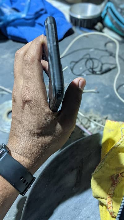 Back camera blur ha thora or touch thora break ha baqi ok ha