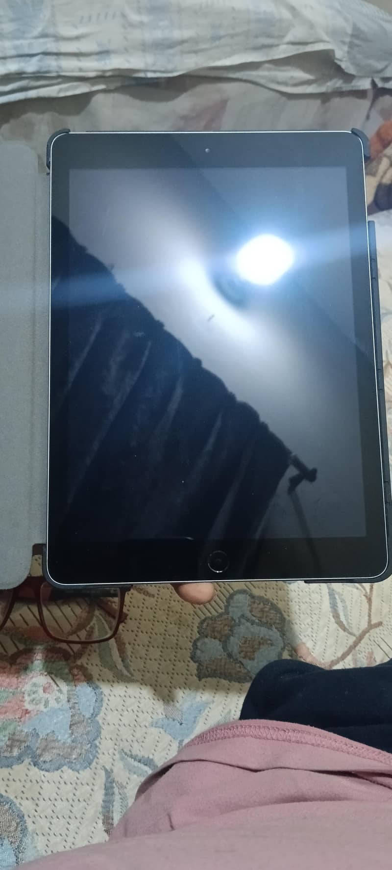 IPAD GENERATION 5 1