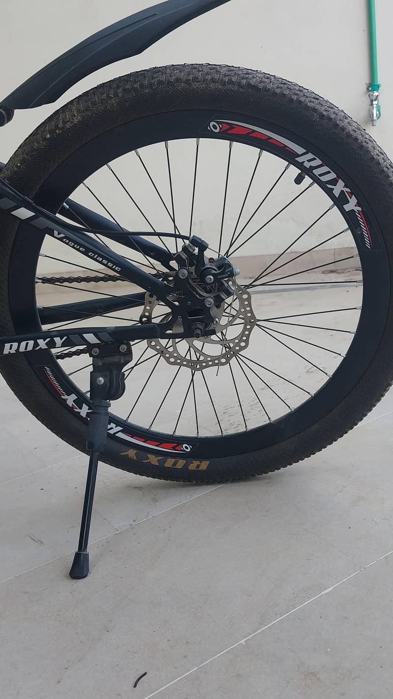 excellent condition bicycle 2