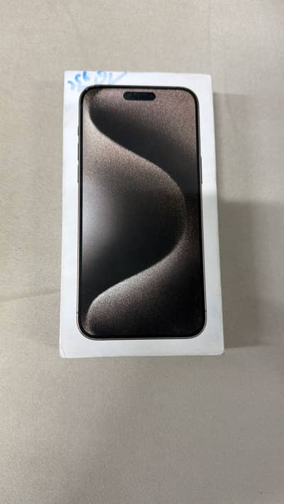 15 Pro Max Scratch less