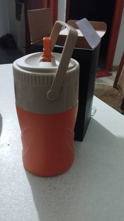 Jet Cooler Available 2 litre.