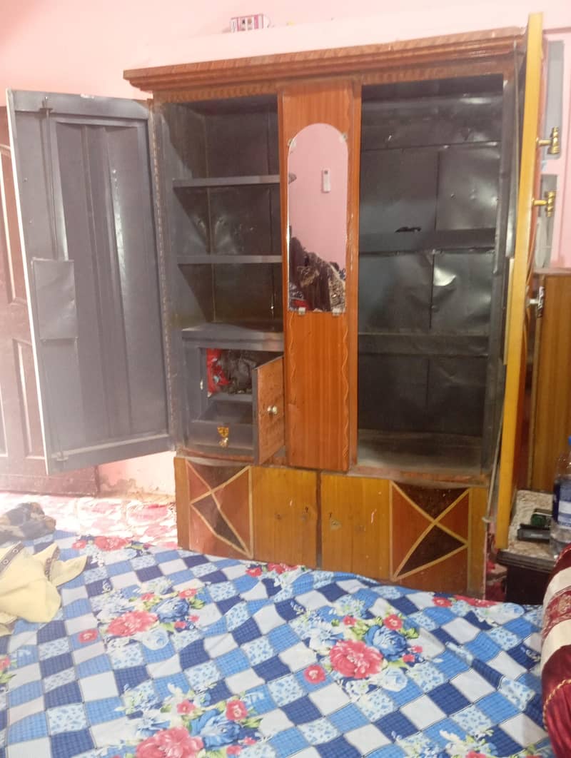 مضبوط اسٹیل الماری برائے فروخت 4