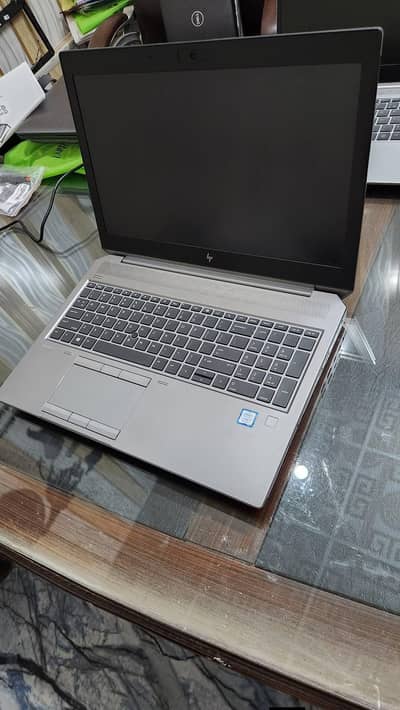 hp zbook 15 G5 i7 8th gen H 16gb ram 256gb SSD 4gb dedicated graphics