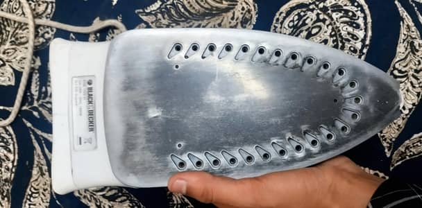 Black and decker iron