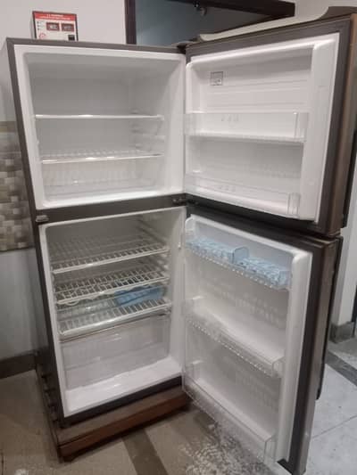 Dawlance fridge only used for 2 months