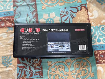 Force 24 pc 1/2 " Socket set Made in Taiwan. ( Goti Pana ))
