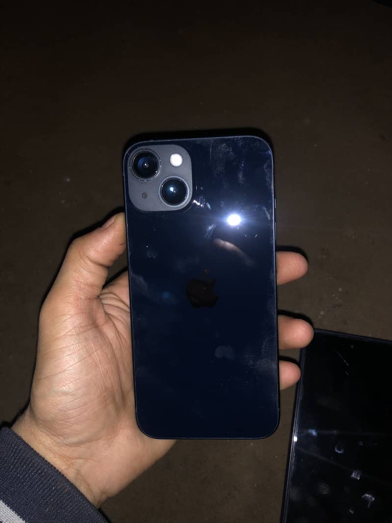 iPhone 14 4