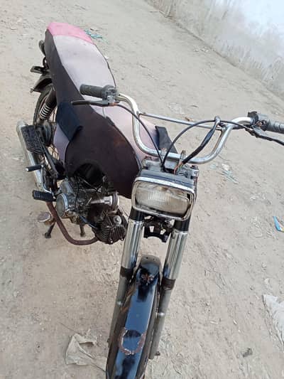 arjend sale super star all peper compelet engan body deno all ok.