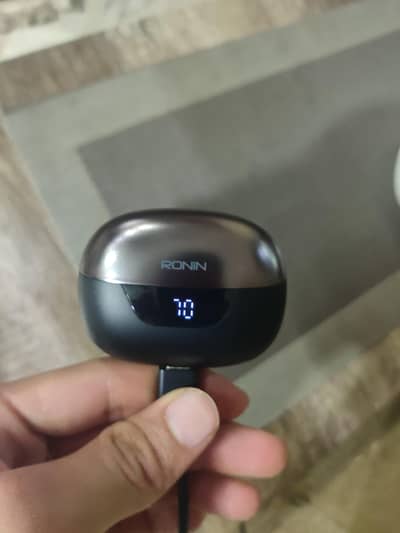 Ronin MYSTIQUE 7010 ONLY 2 DAYS used  need urgent money