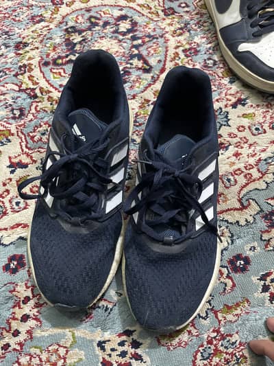 Addidas joggers  eur 42