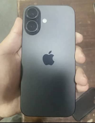 iPhone 16 jv in slightly used condition