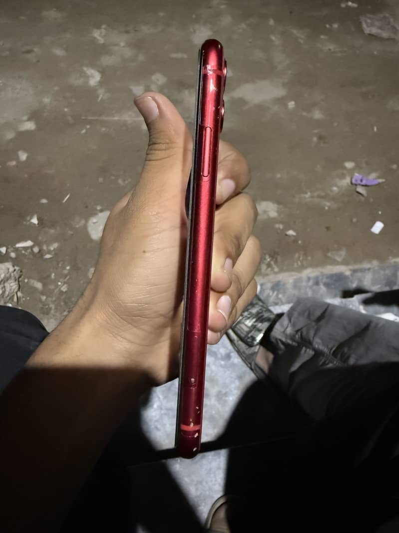 iPhone 11 [03101362989] is number pa call kar ya whatsapp par nahi ha 4