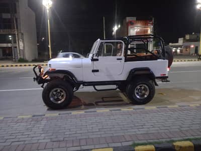 jeep CJ7 wrangler better than  Prado land cruiser Pajero