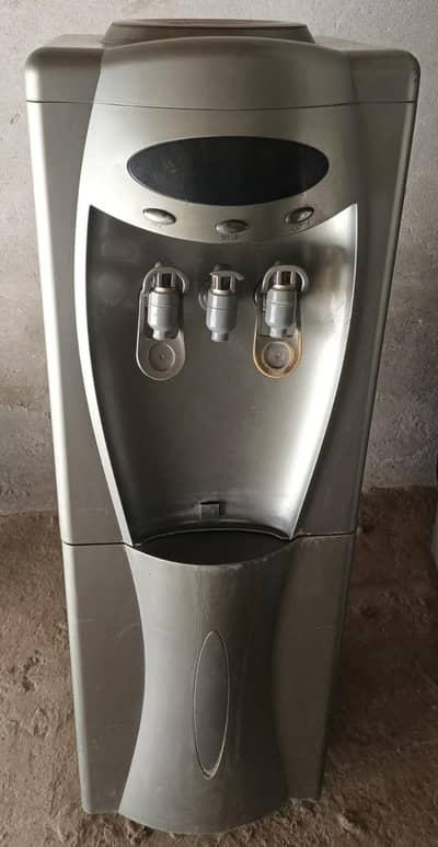 Water Dispenser