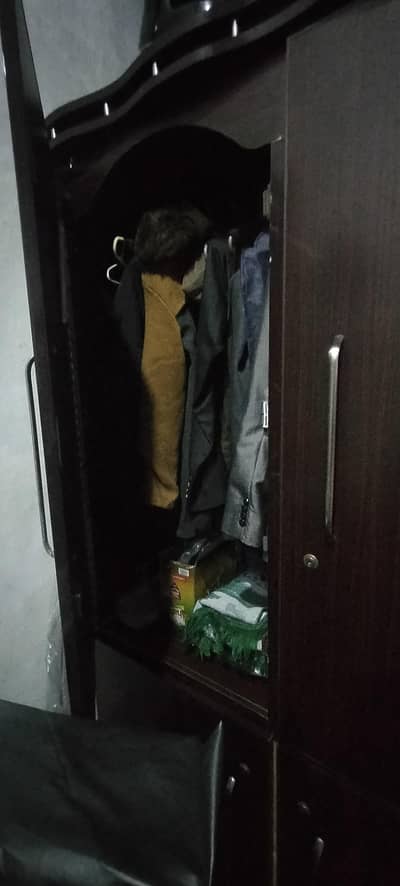 Full size Almari Double Door