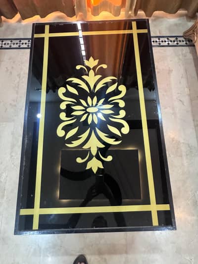 Luxury Royal Sofa Set with Center Table – Excellent Condition