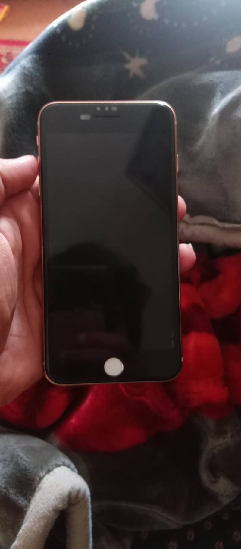 IPhone 8 plus normal back broken 1