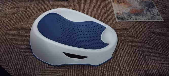 Baby bather in new condition