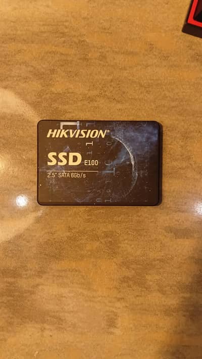 Hikvision 128GB SATA SSDs – E100 Model – Excellent Condition &  health