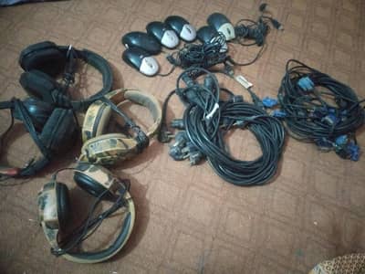 5 VGA cable, 10 power cables, mouse 6, headphones 4