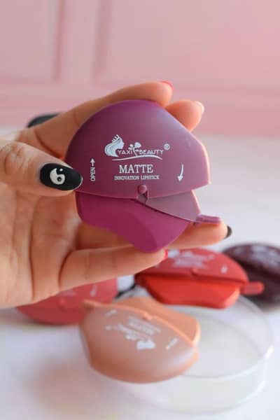 Velvet matte lipstick bold