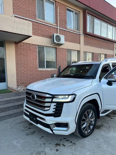 Bulletproof & Luxury Cars for Rent – r | All Vehicles Available