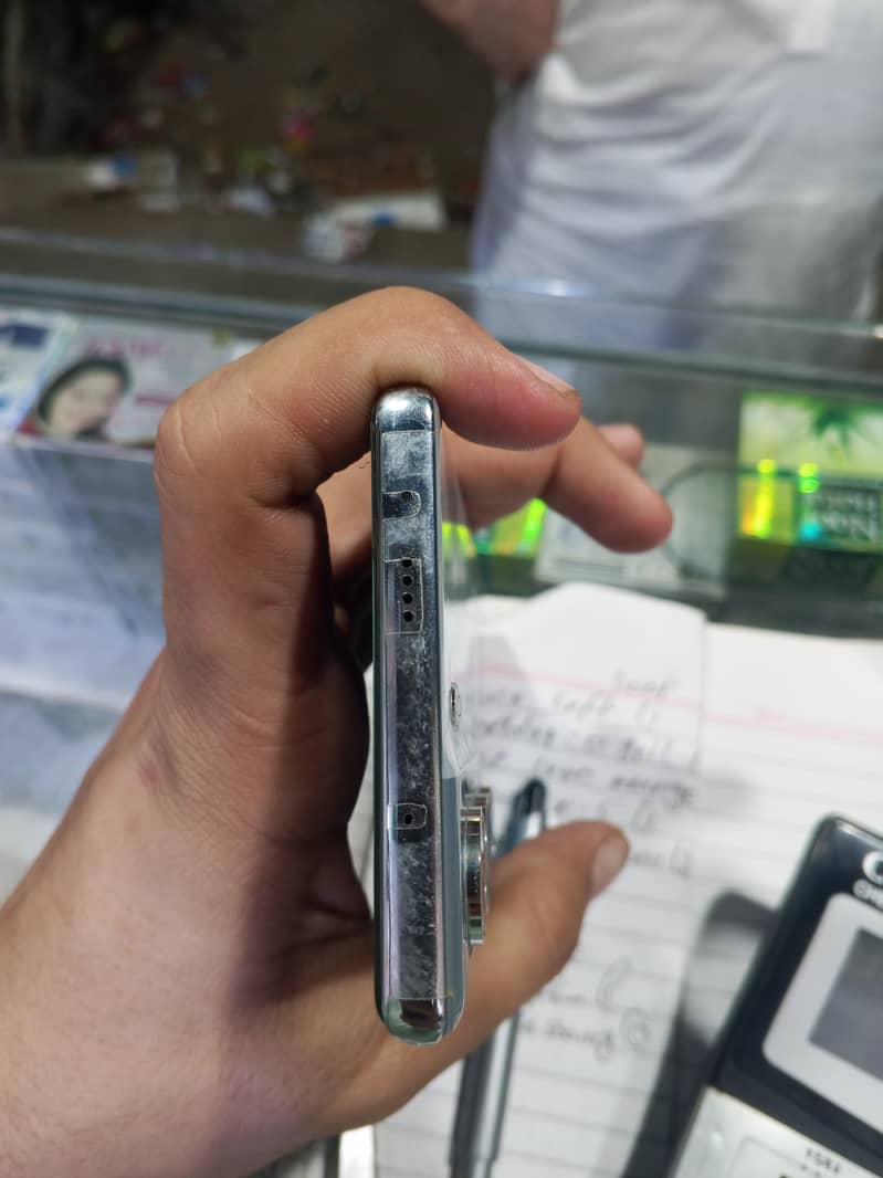 techno camon 40 pro 4