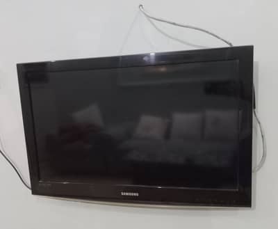 SAMSUNG LCD 32 Inch