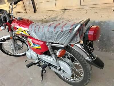 honda 125 2025 seat and Carrier genuine